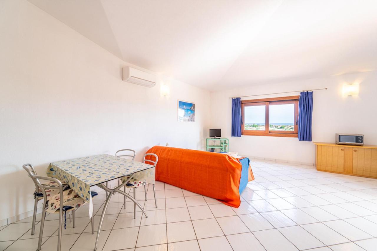 Iss Travel, Citai Panoramic Apartments - 1,5 Km From The Beach 圣特奥多罗 外观 照片